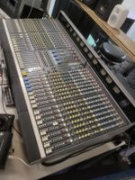 Allen & Heath GL3300 – 28 Mono + 4 Stereo – VU Meter –
