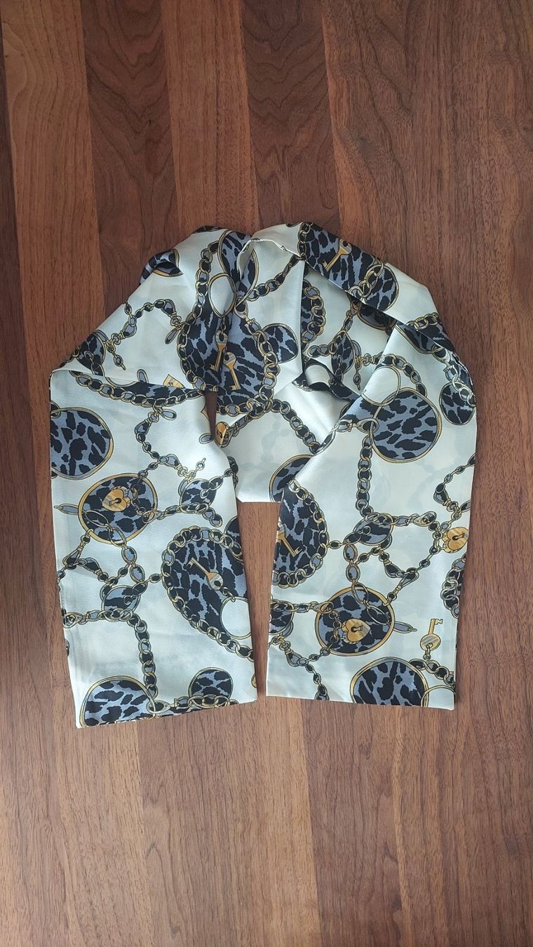Foulard & Sciarpe: Twilly - Seidenschal - NEU – Nuovo e nell'imballaggio originale da Hittnau venduto da Razorback_1971 3