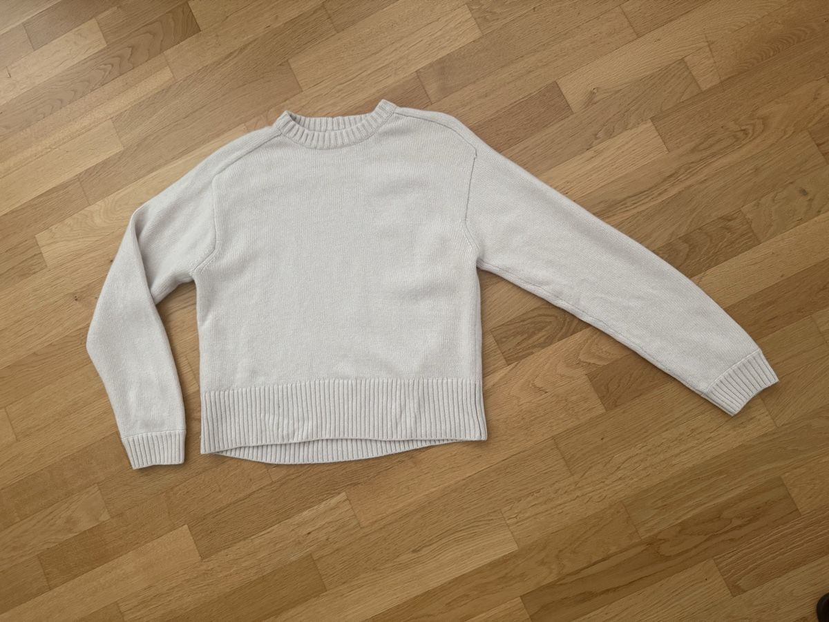 H&M Pullover & Sweatshirts: H&M Pullover | Gr. M | Cashmere Wool Blend – Gebraucht aus Zürich von Cliviaserena