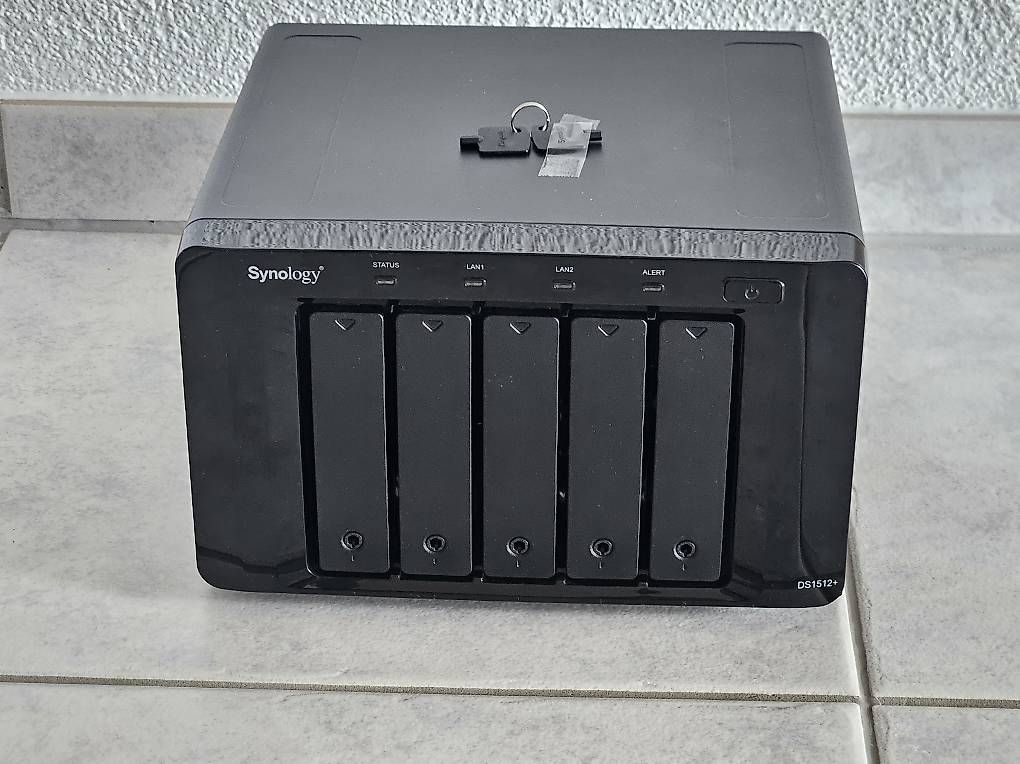 Synology Server: Synology DS1512+ 5-Bay NAS – Usato da Worb venduto da MisterSunshine