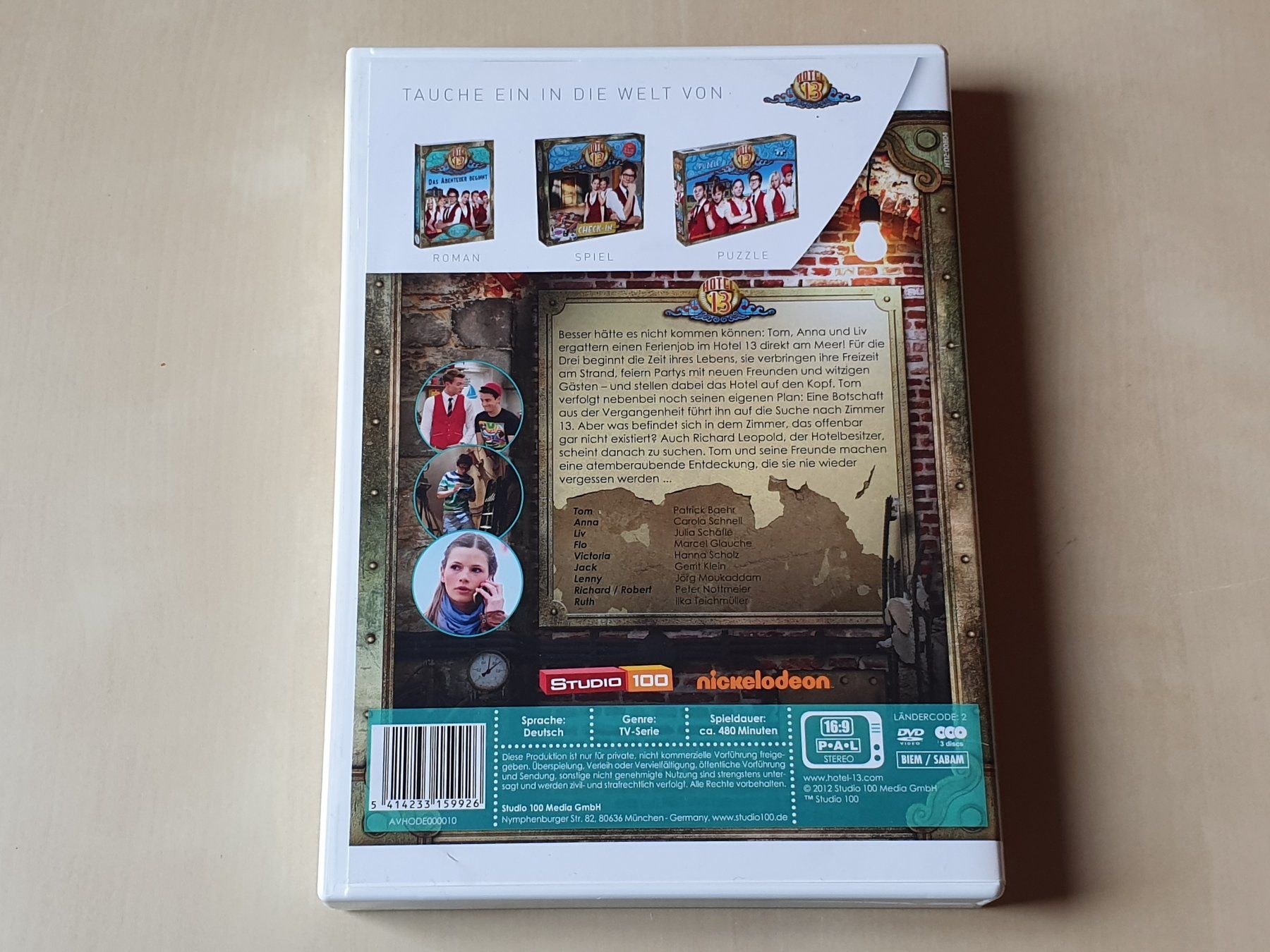 Tutti i DVDs: Hotel 13 Staffel 1 Teil 1 – Usato da Stansstad venduto da collectorsshop 1