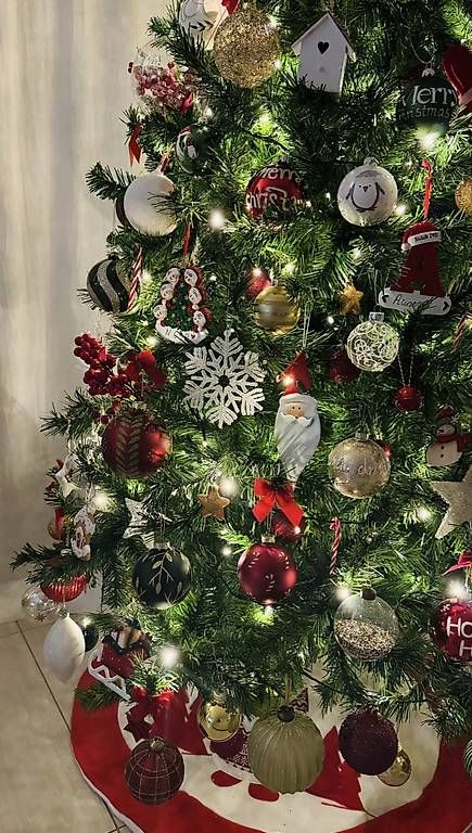Tutte le decorazioni: Vendo albero di Natale finto – Usato da Pregassona venduto da Ari_ave 4