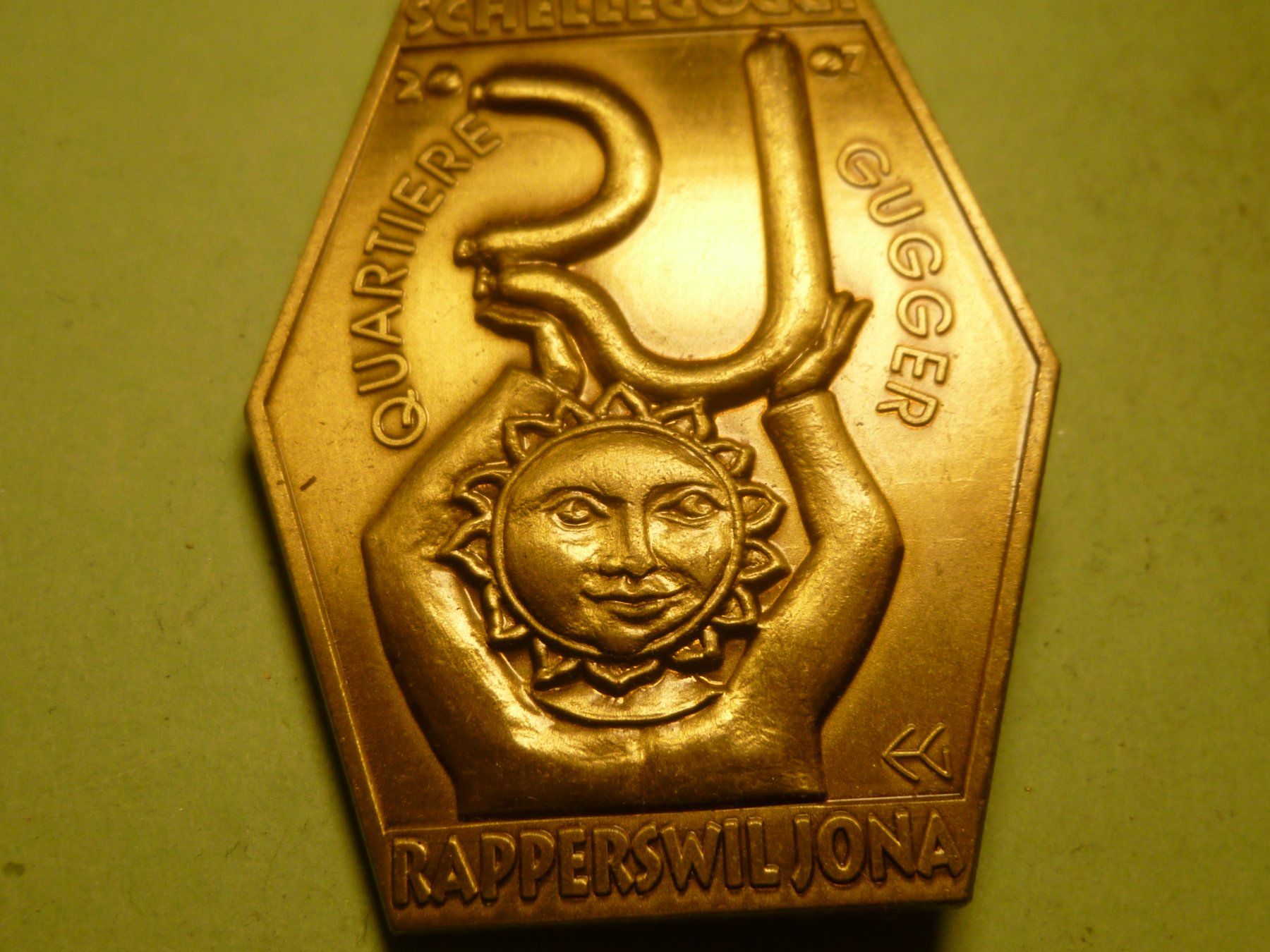 Plaketten & Abzeichen: RAPPERSWIL 2007 MESSING – Gebraucht aus Ried (Muotathal) von Mandarin02