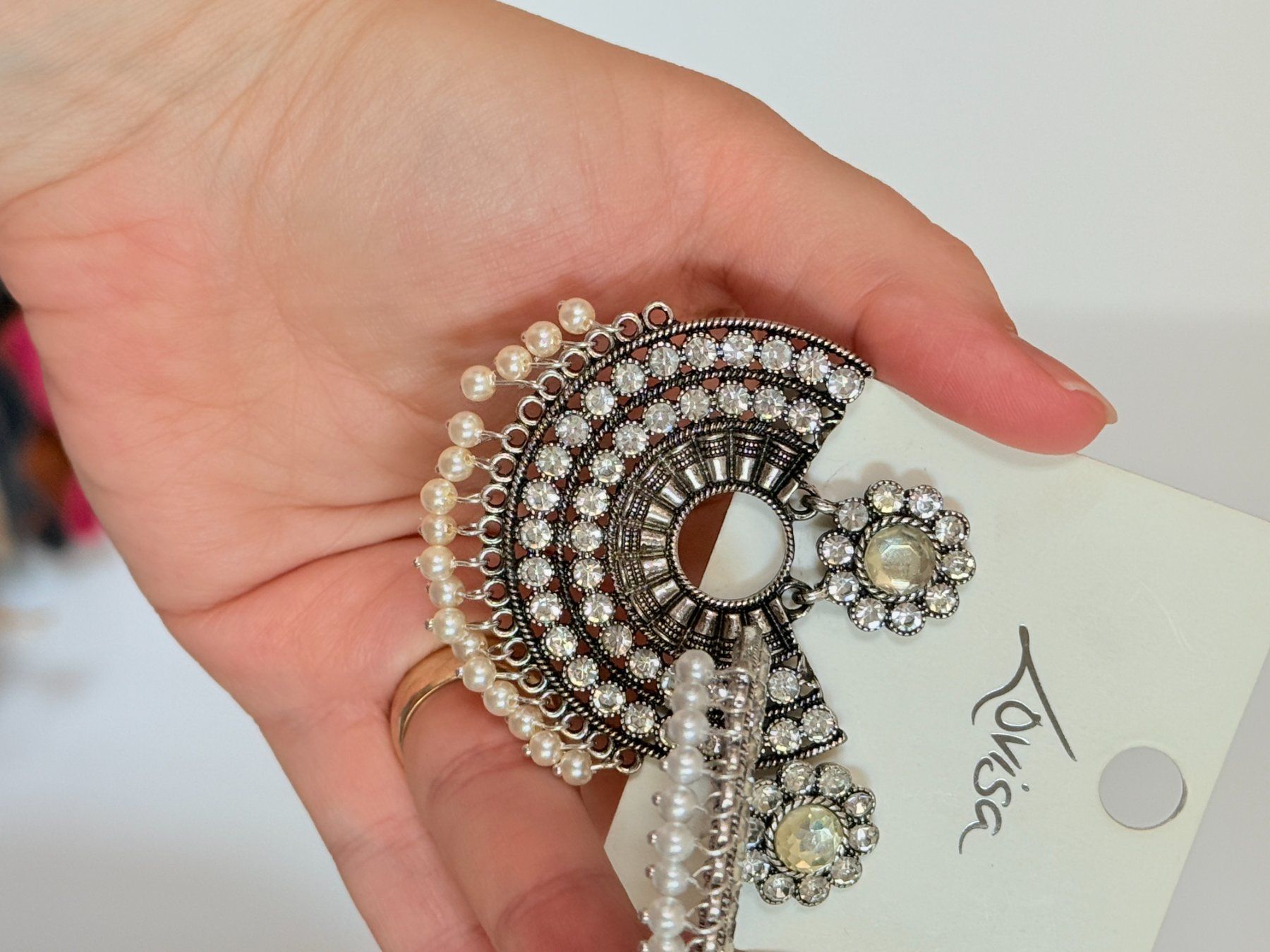 Boucles d'oreille: Boucles d'oreilles Lovisa avec perles neuves – Défectueux à Genève par AGBERG 8