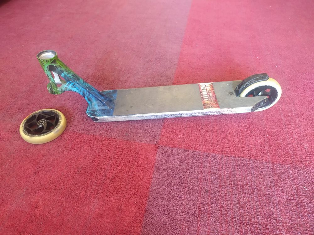 Roue De Trottinette Pro 100 Mm - Polyuréthane Haute élasticité, Moyeu Aluminium, Roulements Acier - Rouge/noir