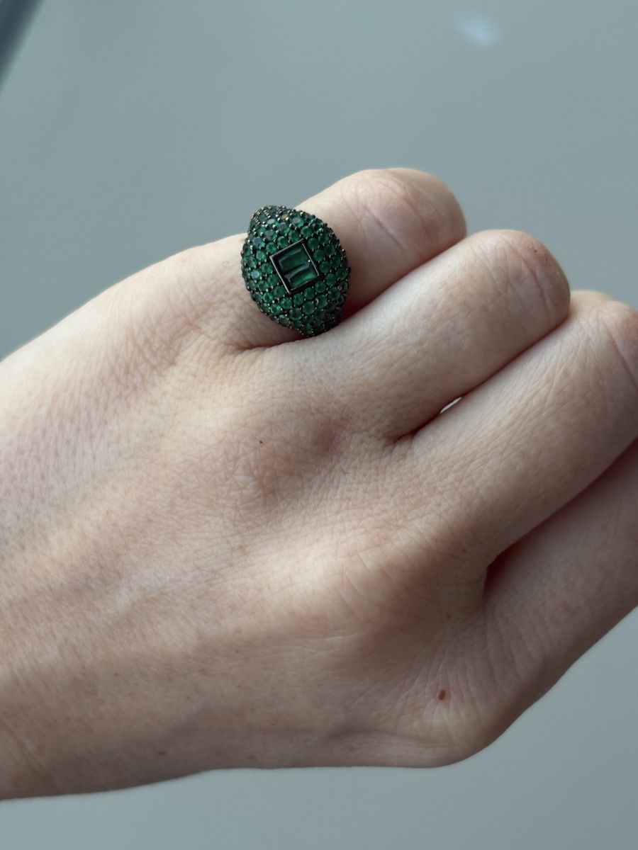 Anelli: Stylish Pinky Ring with Green Zirconia – Nuovo (secondo la descrizione) da Nyon venduto da My_wardrobe 1