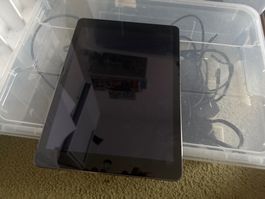 Ipad Air -A1474- icloude / Display wie neu!!