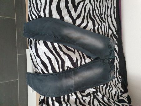 Hosen S