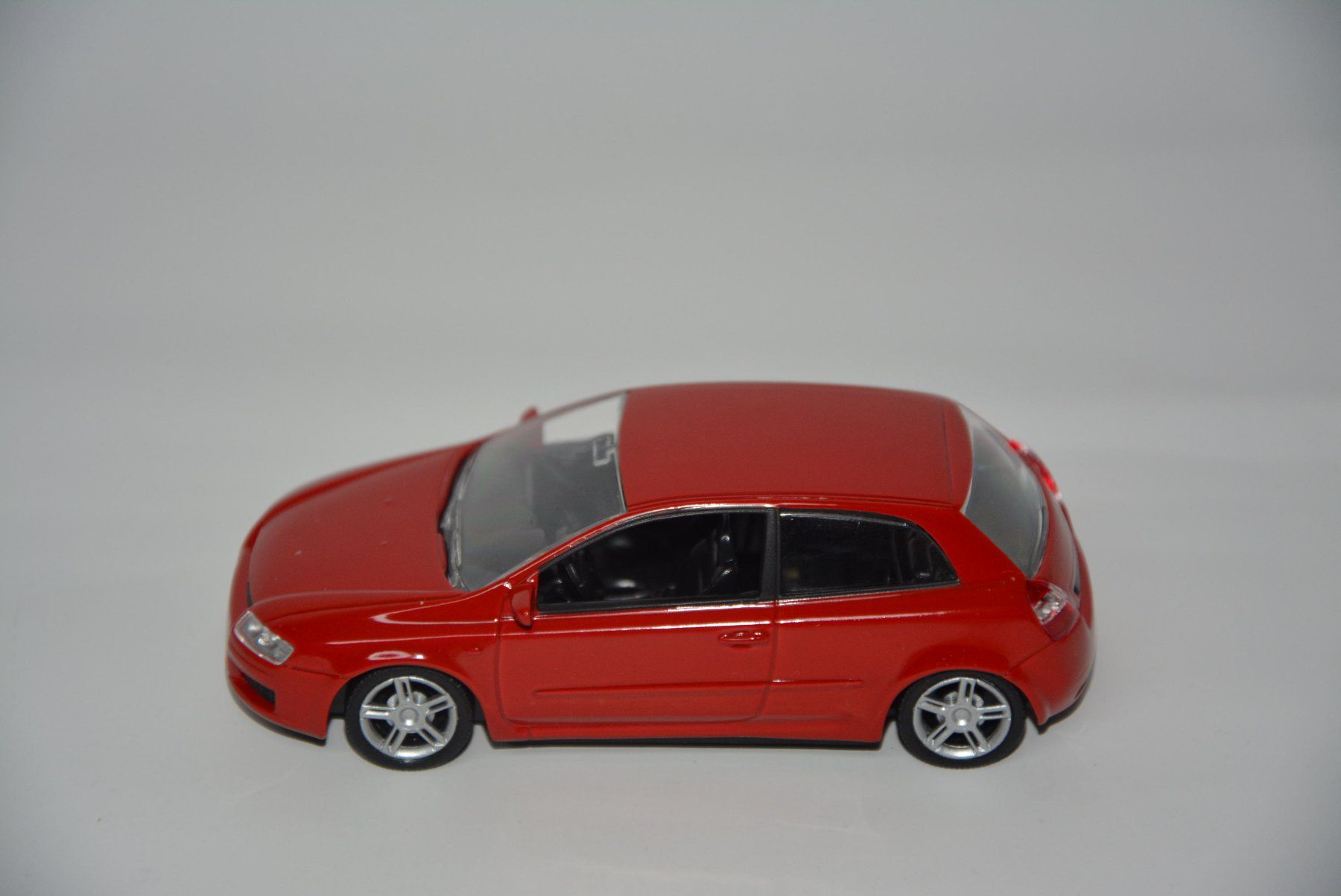 Fiat Modellini d'auto: Fiat Stilo , Norev , 1:43 – Nuovo e nell'imballaggio originale da Goldach venduto da Feivel9 1