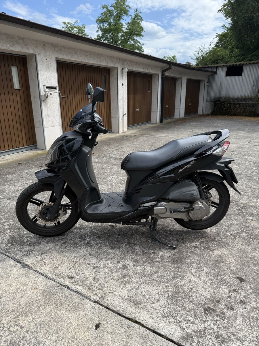 Sym Strada: SYM Symphony SR 125 / Frisch ab MFK / Defekt – Difettoso da Basel venduto da nov_m266 1