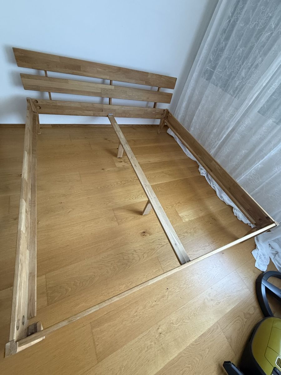 Betten: Massive holz Bett  – Gebraucht aus Spiez von amasso1 1