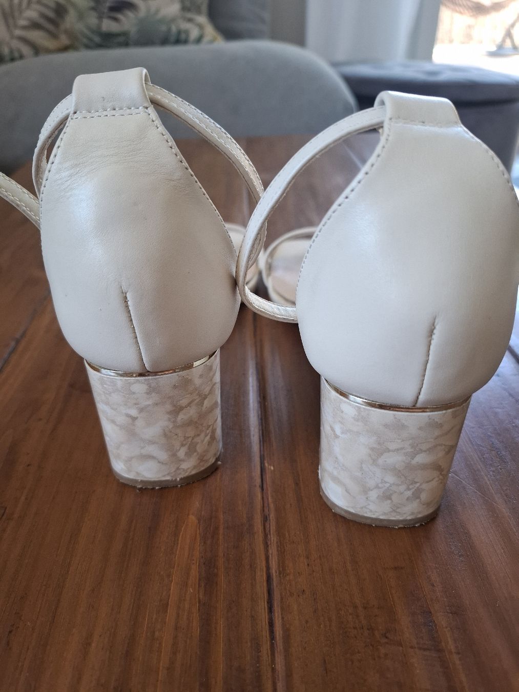 Aldo Scarpe da donna: Sandales Aldo crème taille 39  – Usato da Neuchâtel venduto da FloKo88 2