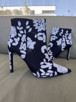 Floral Embroidered Ankle Boots - Size 39 - Stunning!