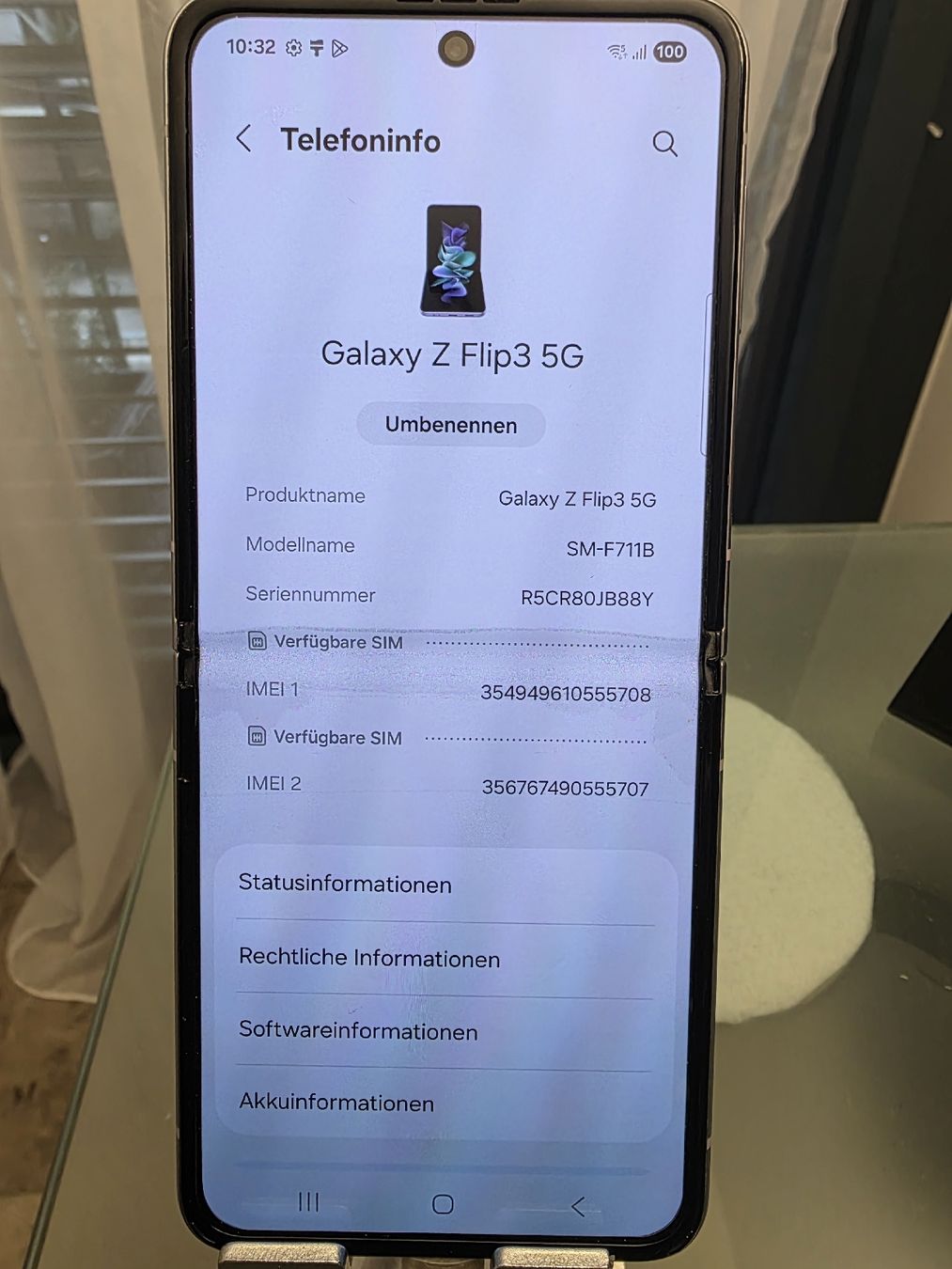 Samsung Telefoni cellulari / Smartphones: Galaxy Z Flip 3 5G – Difettoso da Zürich venduto da auctionhero 5
