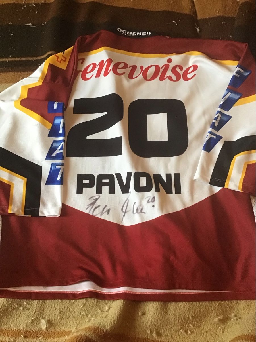 Leibchen & Hosen: Geneve servette – Gebraucht aus La Chaux-de-Fonds von chri66