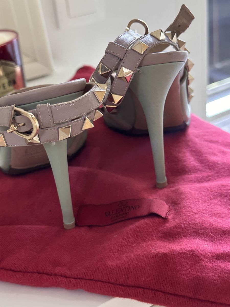 Valentino Damenschuhe: Valentino Garavani Rockstud  – Gebraucht aus Mies von larmela 3