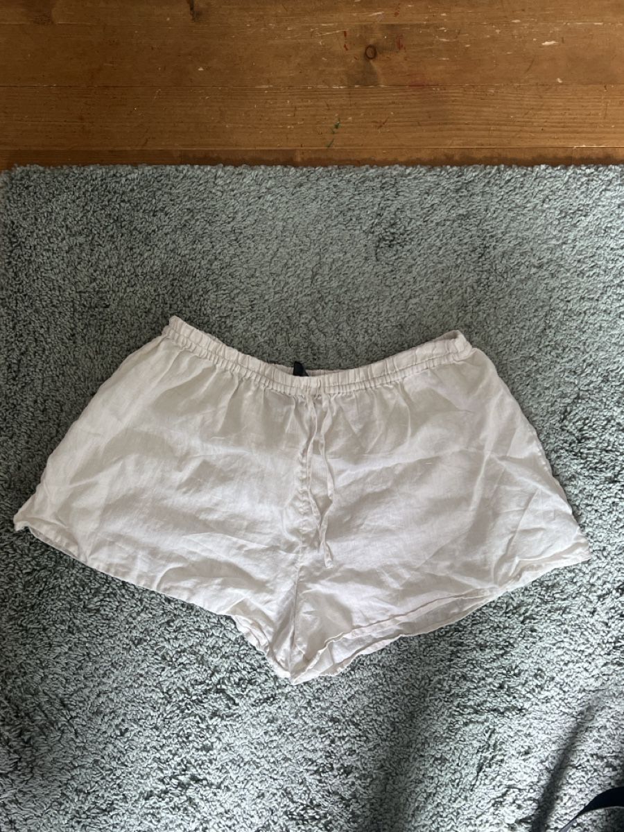 H&M Pantaloni: Linen shorts – Usato da Spiegel b. Bern venduto da tot_xjm7