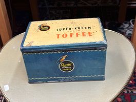 Alte Blechdose aus England Sharps Toffee