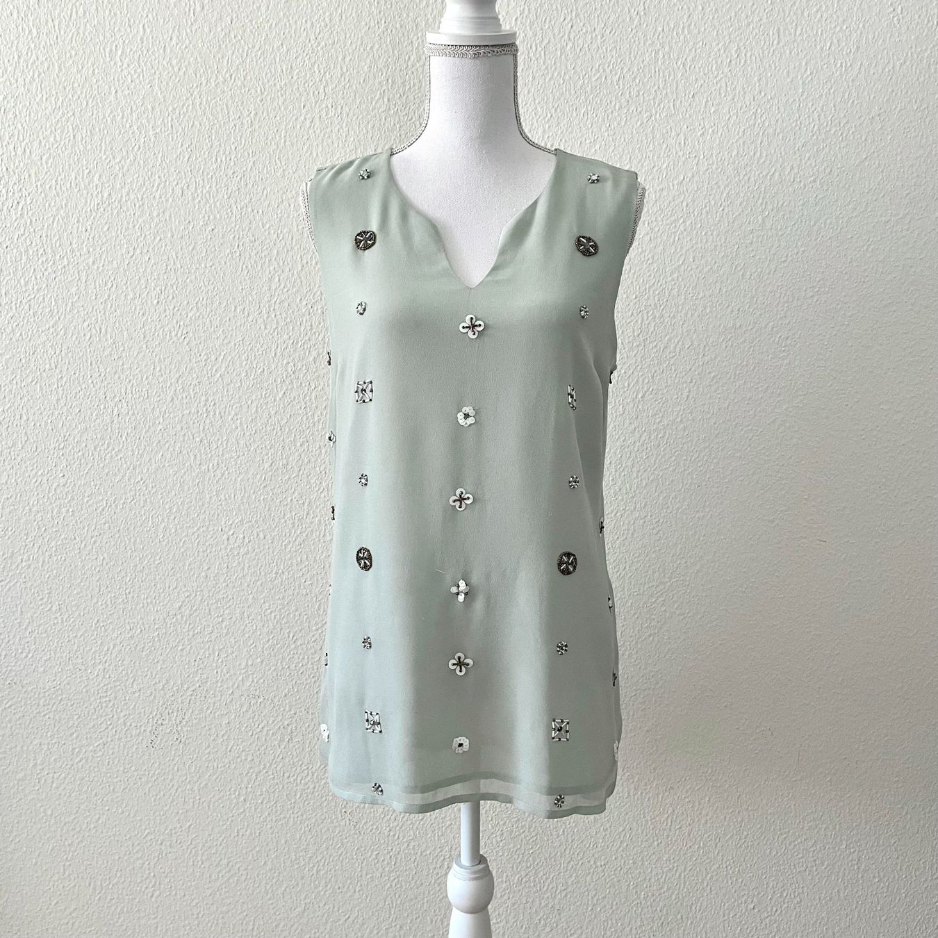 Next Top: NEXT Top Vert Pâle - Taille 42 - NEUF AVEC ETIQUETTE – Nuovo e nell'imballaggio originale da Vevey venduto da secondlifevevey