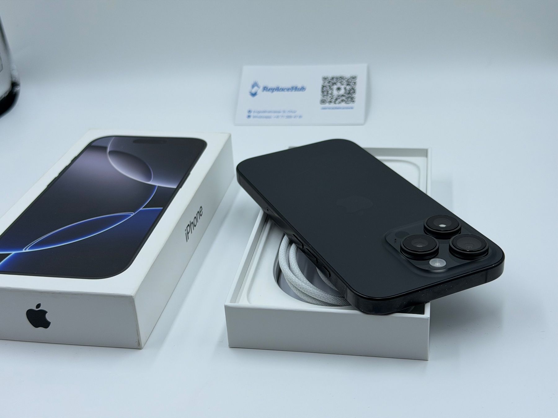 Apple Telefoni cellulari / Smartphones: Apple iPhone 16 Pro - 256 GB | Wie neu – Usato da Chur venduto da ReplaceHub