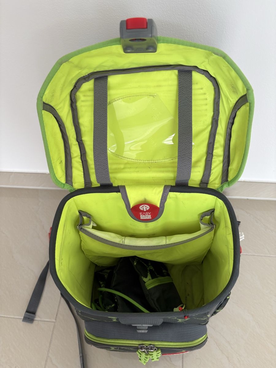Step by Step Borse & Zaini: Step by Step Schulrucksack für Jungen – Usato da Wängi venduto da oxa_5kjf 1