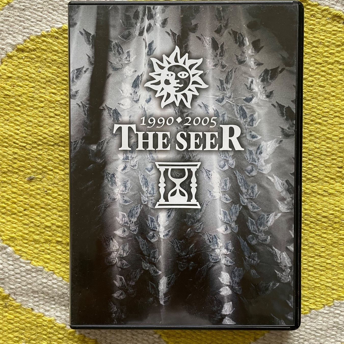 Tutti i DVDs: THE SEER-DVD THE SEER 1990-2005 – Usato da Rorschacherberg venduto da CD-Roli