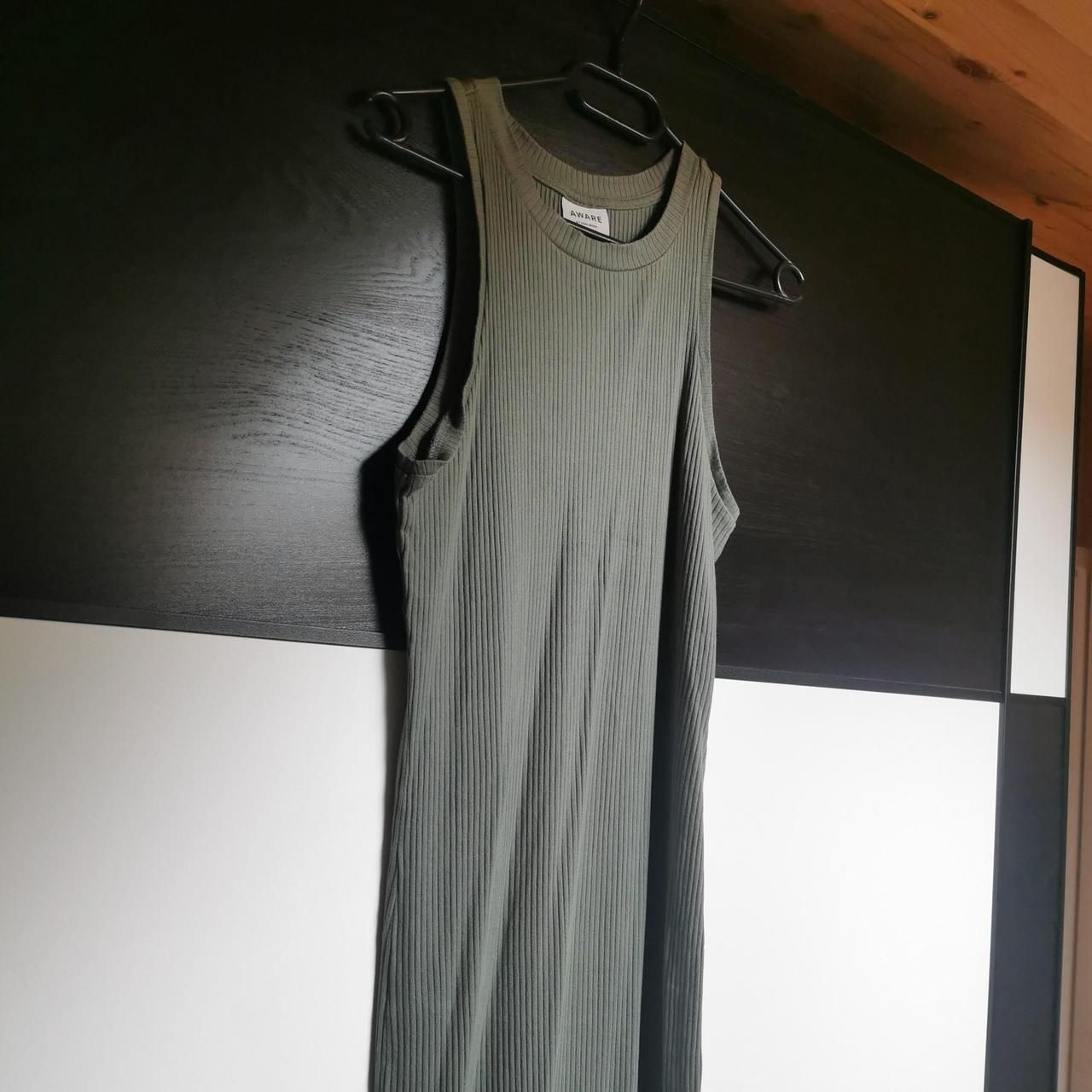 Vero Moda Vestiti: Geripptes Sommerkleid Khaki jersey VERO MODA – Nuovo (secondo la descrizione) da Ringgenberg BE venduto da Vinyl.Love 3