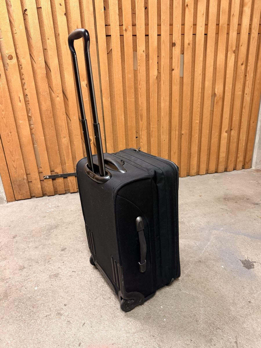 Tumi Valises de voyage: Valises TUMI - 3 x lots – D'occasion à Genève par ell_6xrl 1