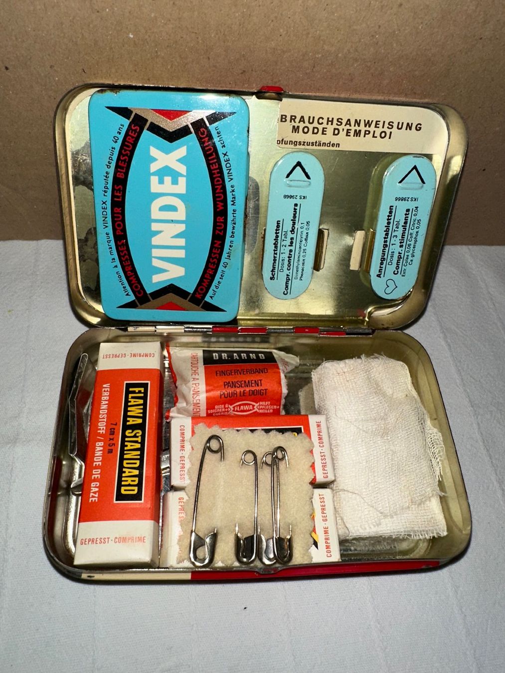 Verbandkästen: Ancienne pharmacie de poche FLAWA – Gebraucht aus Ste-Croix von mjmg 2