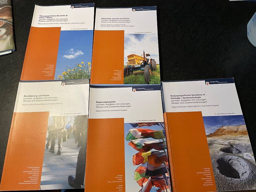 Libri: Geografie Bücher Passerelle – Usato da Olten venduto da Tinuu001