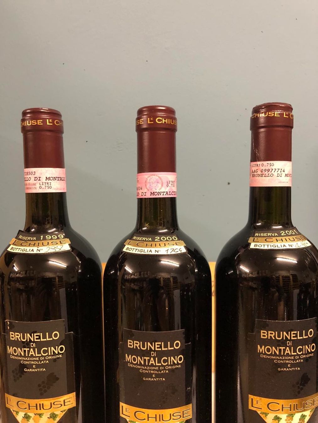 Wein: VERTIKALE BRUNELLO DI MONTALCINO RISERVA LE CHIUSE 99-00-01 – Neu und originalverpackt aus Münchenstein von weinundspirituosen 5