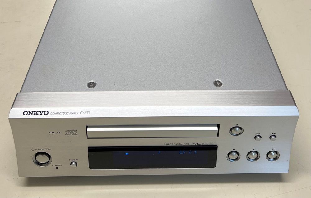 Onkyo C733 CD Player mit 27,5cm Breite in silber | Kaufen auf Ricardo