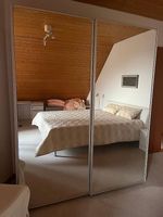Grosser Spiegelschrank / Kleiderschrank  CHF 50.-