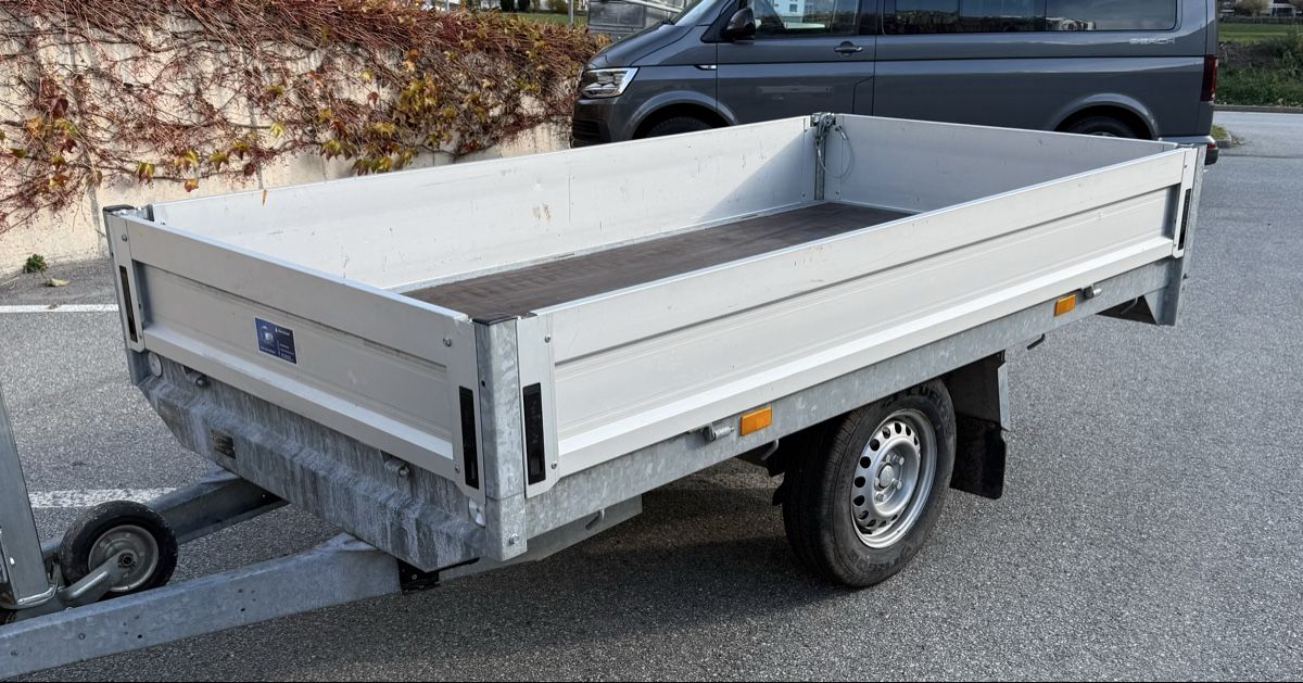 Rimorchi: Saris Anhänger Mit Frisch Mfk – Usato da Ried-Brig venduto da H-Handel 2