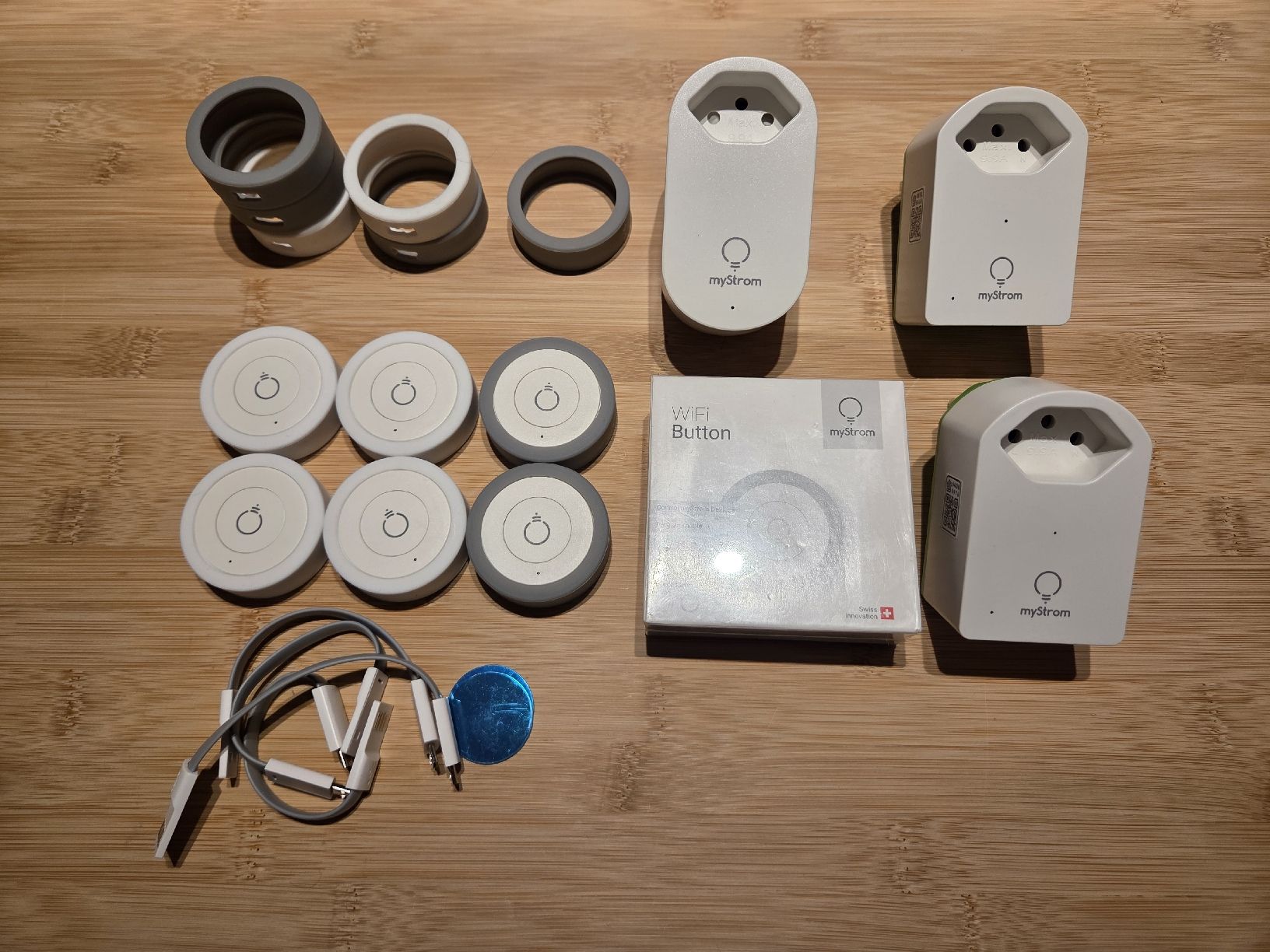 myStrom Interrupteurs: MyStrom WiFi Button und Steckdosen-Set – D'occasion à Arbon par Mamamia13