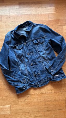 schöne Jeansjacke Gr. 164, S.Oliver