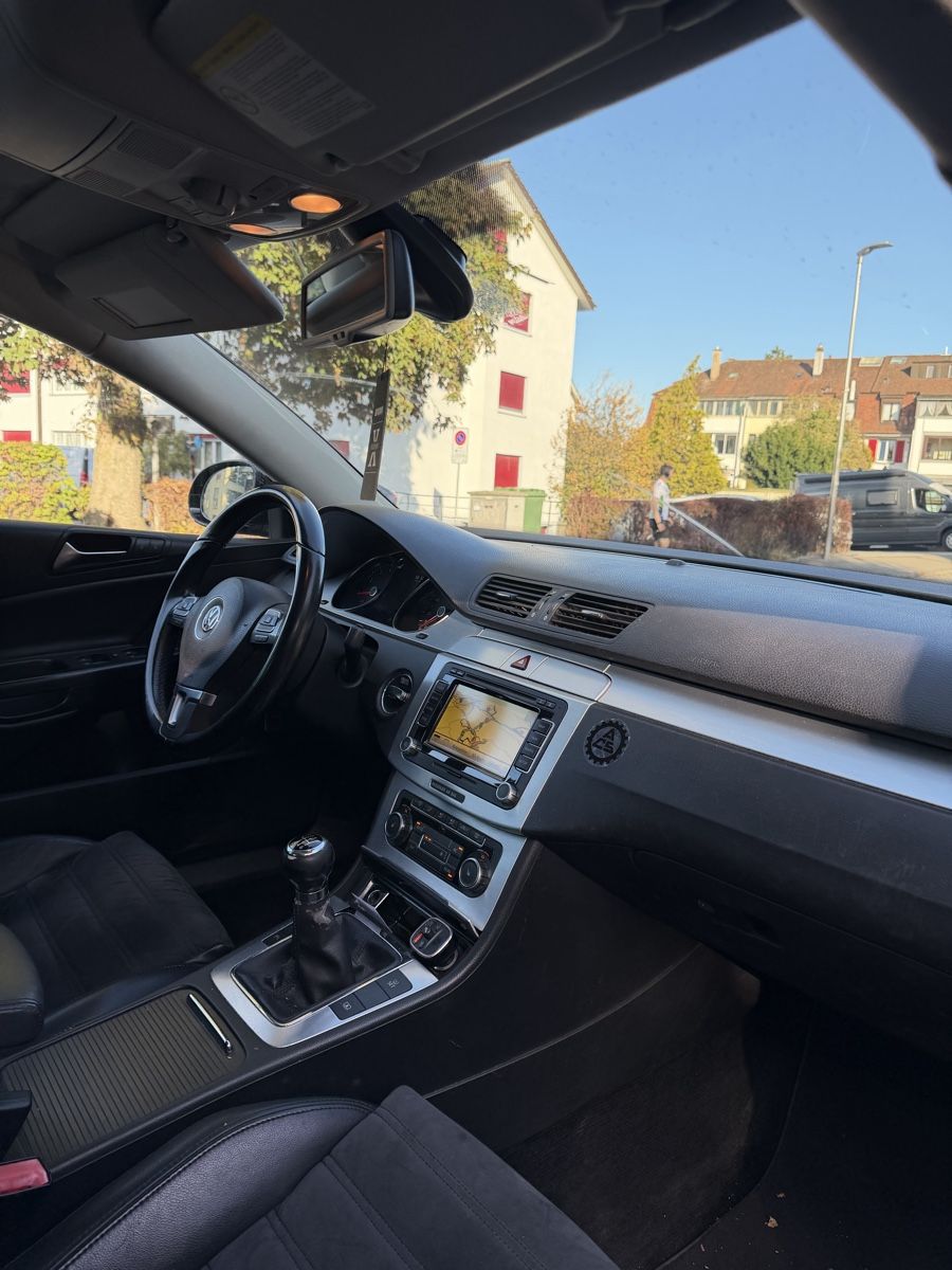 VW Automobili: VW Passat 1.8 TSI R-Line – Usato da Pratteln venduto da bmwsport 4