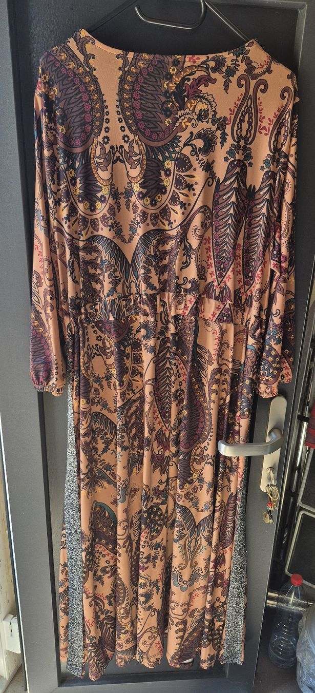 Vestiti: Kleid – Nuovo (secondo la descrizione) da Wislikofen venduto da Ana.Gomes 7