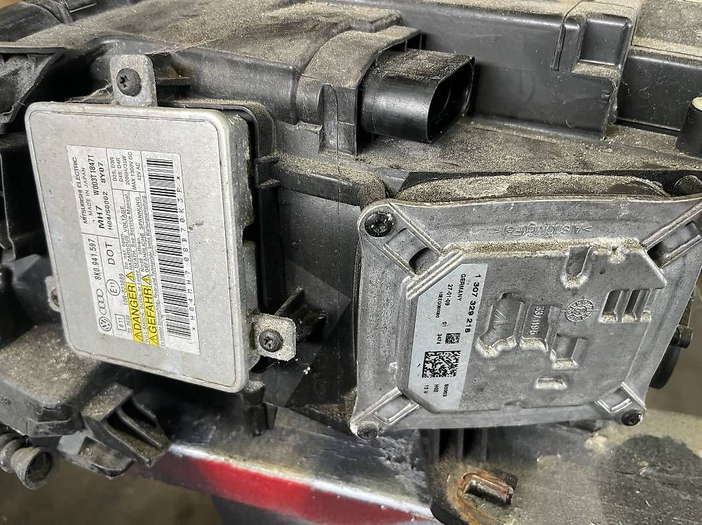 Scheinwerfer: a4 b8 scheinwerfer – Gebraucht aus flühli von squ_fn8p 1
