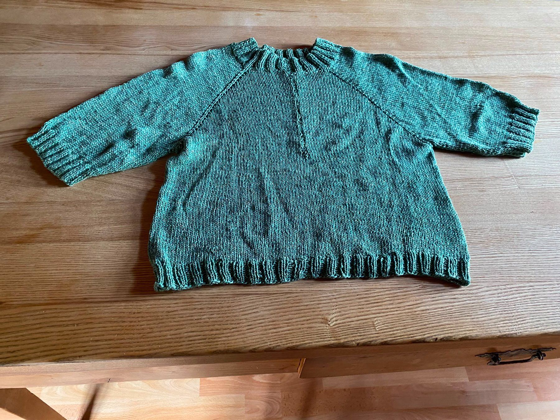Lots de vêtements: 6 Handgestrickte Pullis Gr. M/L – D'occasion à Röschenz par Tashroal 4