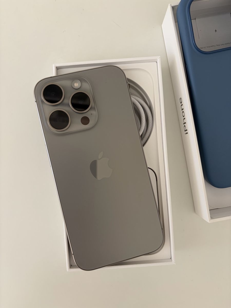 Apple Telefoni cellulari / Smartphones: iPhone 15 Pro (128GB titanium, outstanding condition) – Usato da Genève venduto da kas_6hfm 1