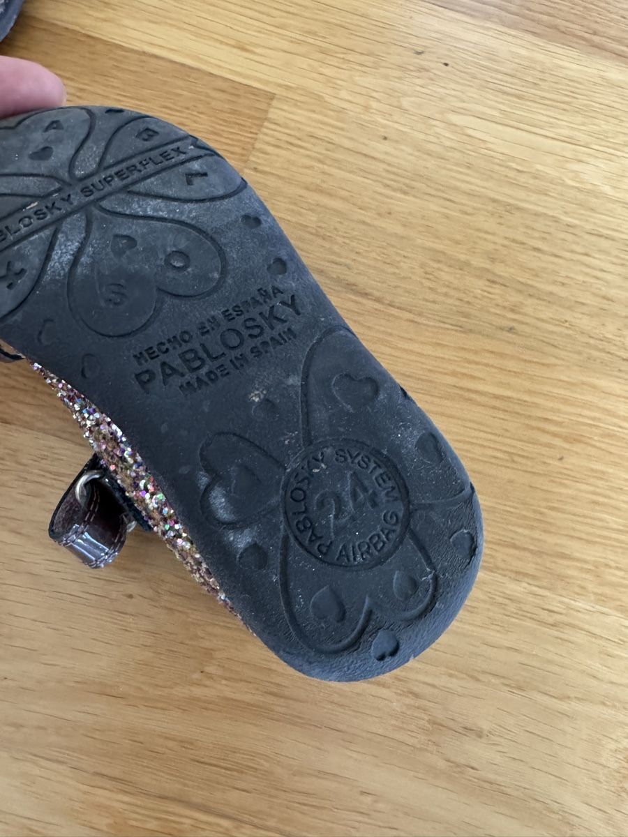 Schuhe für Mädchen: Pablosky Ballerinas glitzer braun Grösse 24 – Gebraucht aus Zürich von wtpooh 1
