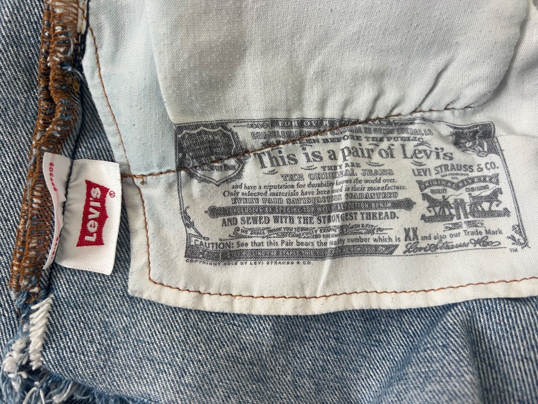Levi's Jeans: Jeans Shorts Levi Strauss & Co, hell-blau, Grösse: 26 – Gebraucht aus Ebikon von jogger69 5