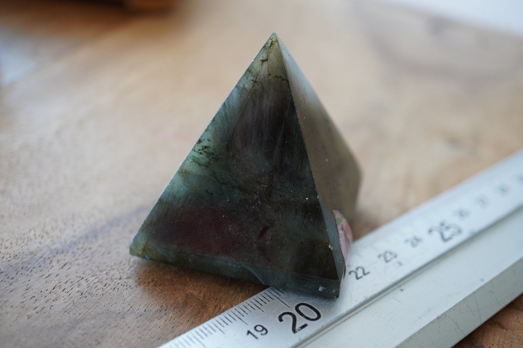 Minerali & Pietre curative: Labradorit   Pyramide      6cmx5cm    (1) – Nuovo e nell'imballaggio originale da Eschenbach SG venduto da topstone 4