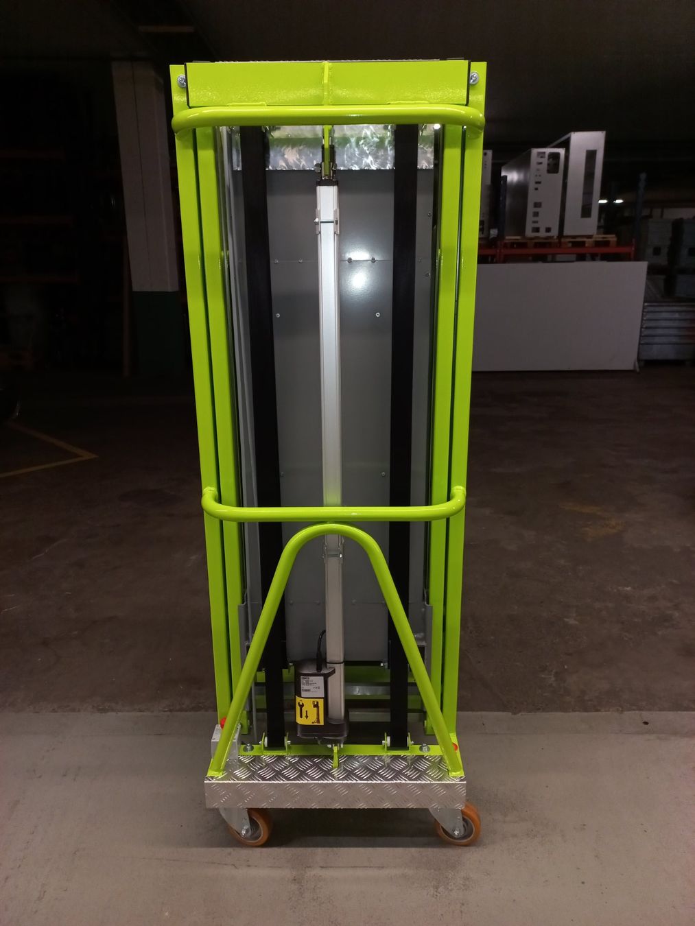 Piattaforme elevatrici & Crick: Pramac LP 12 Personenlift – Usato da Frasnacht venduto da martin.schlaepfer 3