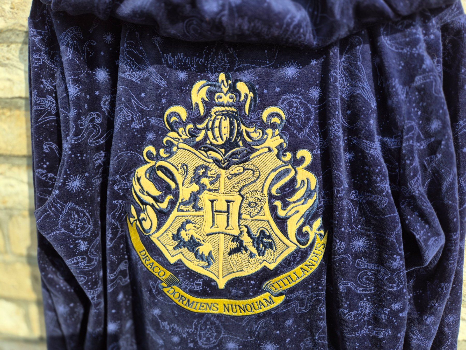 Lotti di vestiti: Harry Potter Jogginganzug "Hogwarts" Grösse XXL Oversize – Usato da Bassersdorf venduto da retrolab 6