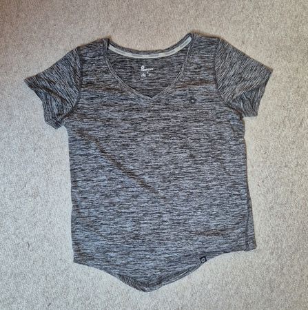 Graues Sport T-Shirt Grösse M - perfekt für den Sommer!