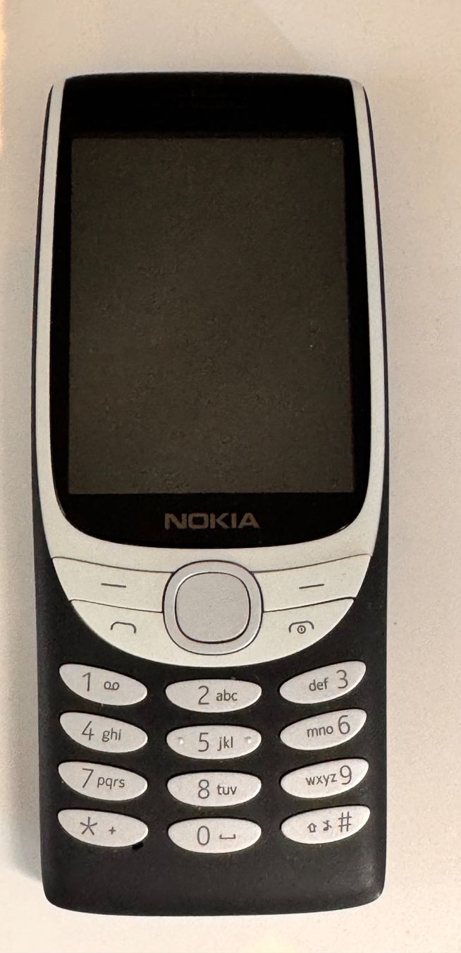 Nokia Telefoni cellulari / Smartphones: Nokia 8210 4G Dual SIM SIM Frei – Usato da Hermetschwil-Staffeln venduto da Mobile2013 3