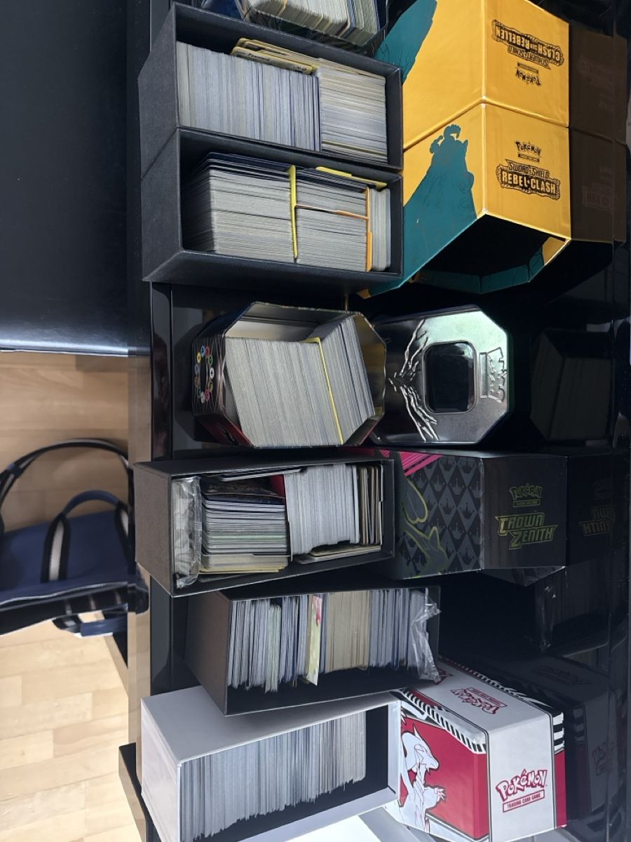 Cartoline: Roughly 1400 light play pokemon card bulk, old eras include – Usato da Oberägeri venduto da tom_m6sd 1