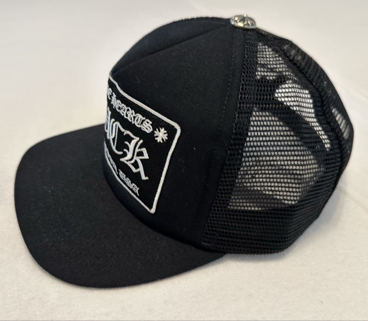 Chrome Hearts Copricapi, berretti & cappellini: Chrome Hearts CH Hollywood Trucker Hat – Nuovo (secondo la descrizione) da Schaffhausen venduto da Guckyy 1